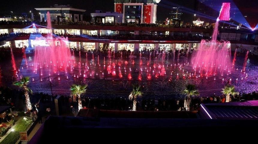 Ataşehir&rsquo;de M&uuml;zik Ve Işık G&ouml;sterisi