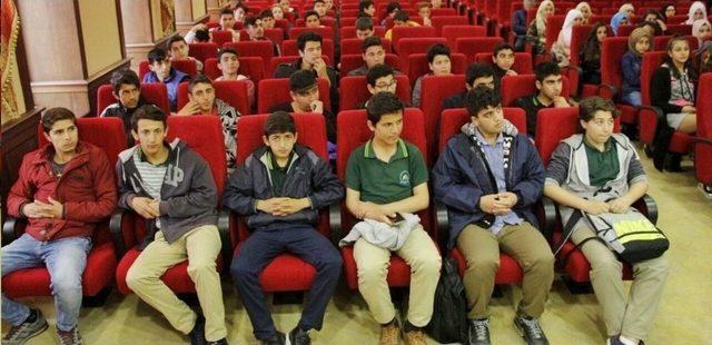 Mersin Barosu’ndan İmam Hatip Öğrencilerine Sosyal Medya Semineri