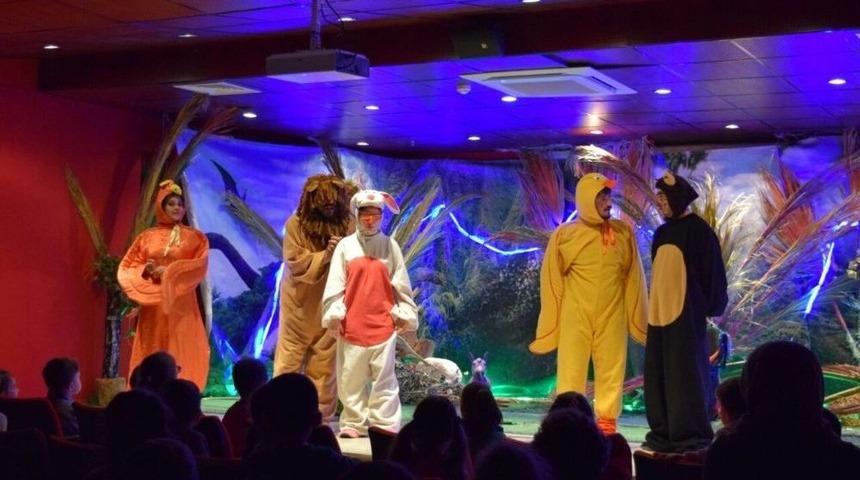 Gebze&rsquo;de &Ccedil;ocuklar &rsquo;g&ouml;zl&uuml;kl&uuml; Zıpzıp Tavşan&rsquo; Oyunu İle Eğlendi