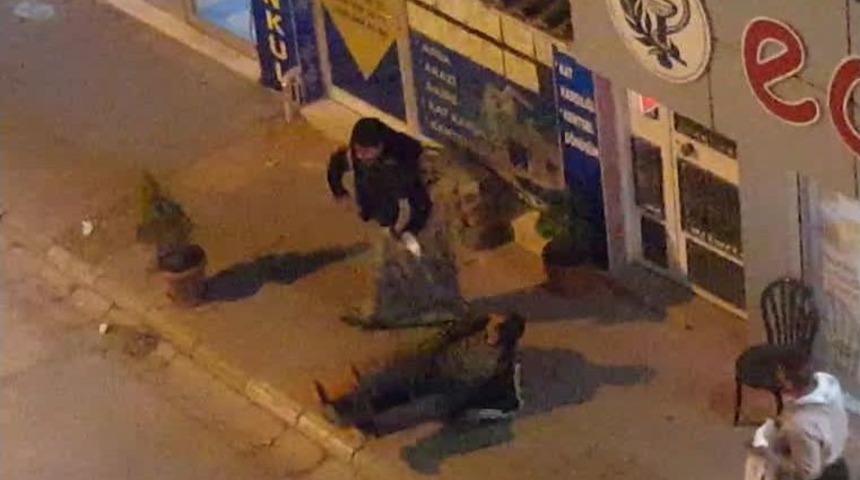 Kadından Kocaya Meydan Dayağı Kameraya Yansıdı