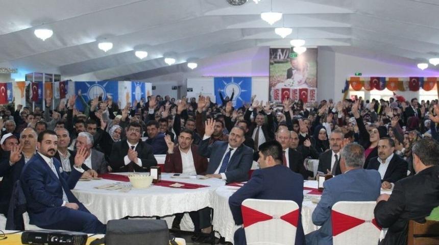 Ak Parti Yönetimi, Sandık Kurulu Üyeleriyle Bir Araya Geldi