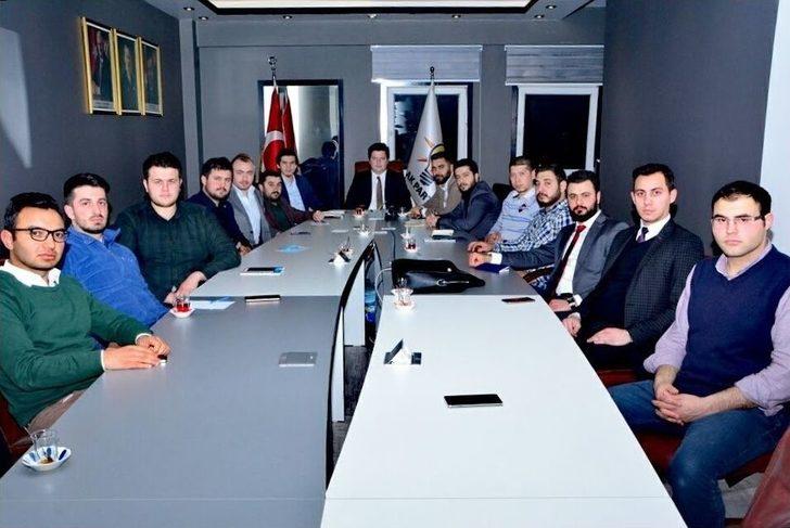 Başbakan Yıldırım’ın Hazırladığı Özel Mektuplar 154 Bin 300 Gence Ulaştırıldı G1