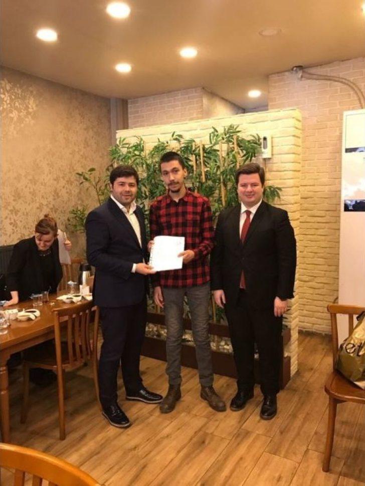 Başbakan Yıldırım’ın Hazırladığı Özel Mektuplar 154 Bin 300 Gence Ulaştırıldı G5