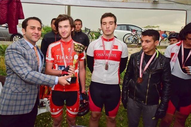 Osmaniye&rsquo;de Okullararası Bisiklet Yarışları Sona Erdi 1