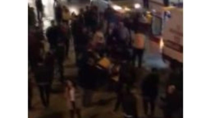 Sevgilisine Kızdı, Mahalleyi Taradı