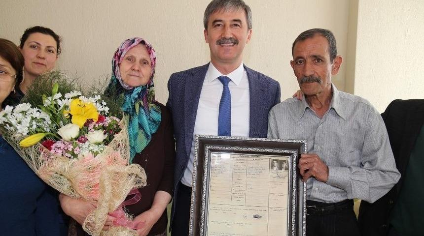 Turgutlu&rsquo;da 50 Yıllık Sevdalarda G&ouml;n&uuml;ller Bir Oldu