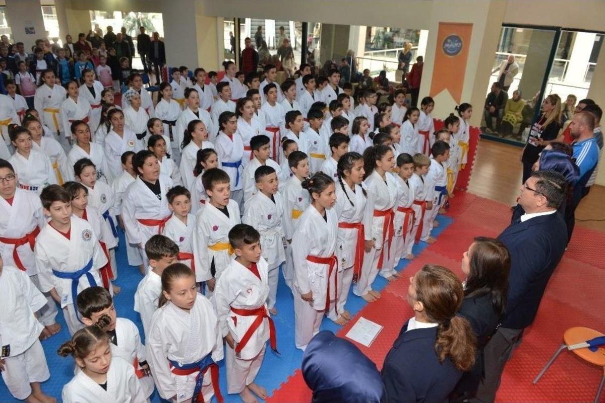 Başkentli &Ccedil;ocuklardan Karate Şov