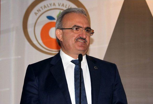 Antalya Valiliğinden Eğitimi Yarım Kalan Kadın Ve Çocuklar İçin Örnek Proje