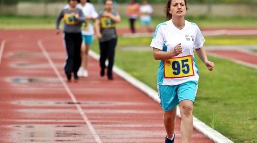 Postacılar, Milli Takım I&ccedil;in Yarıştı