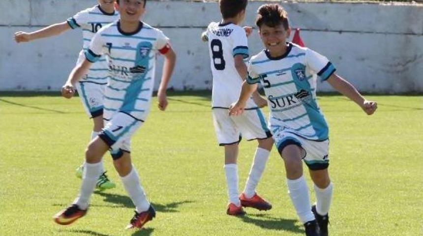 U12 İzmir Cup'ta Finale Doğru