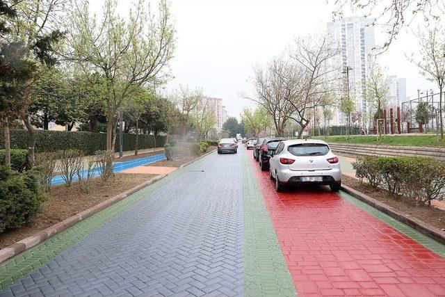 Ataşehir’de Yollar Renklendi