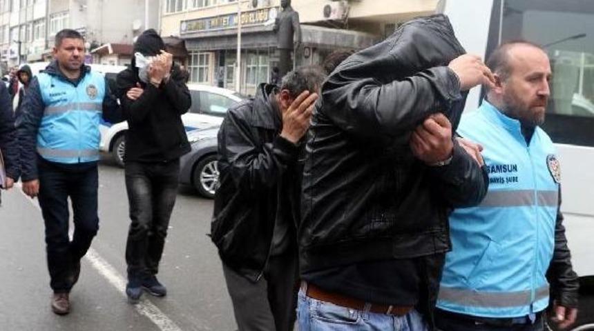 &Ccedil;aldıkları Kasayı I&ccedil;indeki 180 Bin Lirayı Alıp Yaktılar