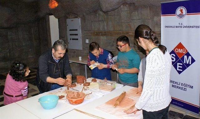Özel Eğitim Öğrencileri Seramik Ve Ebru Sanatı İle Tanıştı