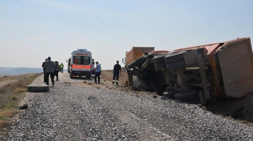 G&uuml;ny&uuml;z&uuml;&rsquo;nde Trafik Kazası, 1 Kişi Hayatını Kaybetti