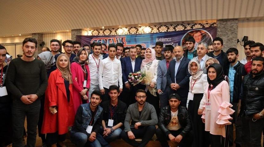 Başkan Kadıoğlu Gen&ccedil;lerle Buluştu