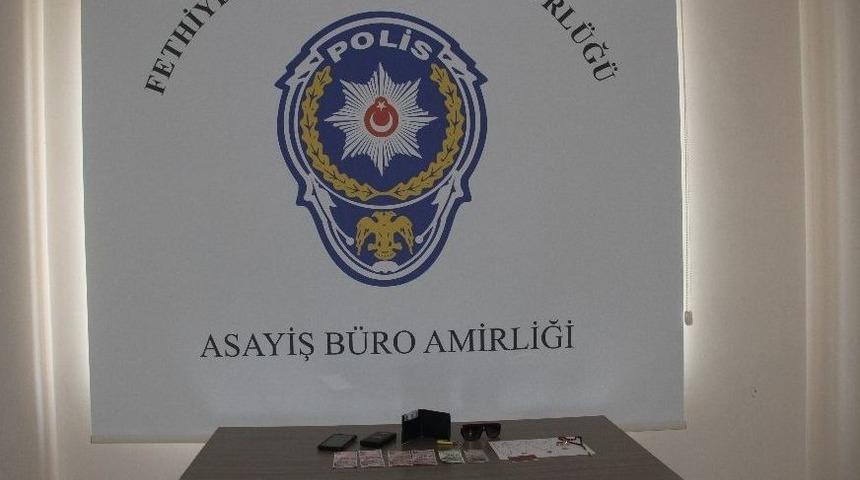 Cezaevi Firarisi Hırsızlıktan Yakalandı