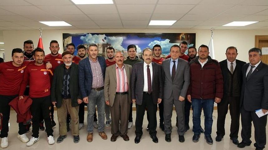 Vali İsmail Ustaoğlu, Şampiyonları Ağırladı