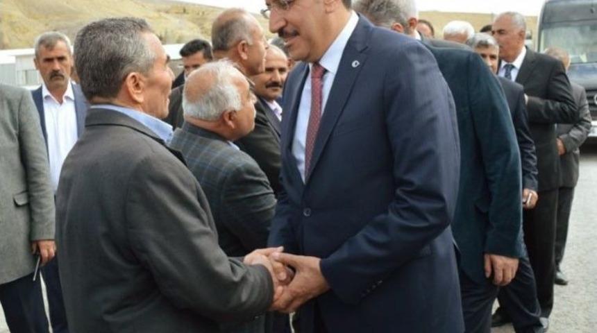 G&uuml;mr&uuml;k Ve Ticaret Bakanı B&uuml;lent T&uuml;fenkci: