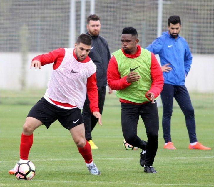 Antalyaspor’da Çalışmalar Sürüyor G1