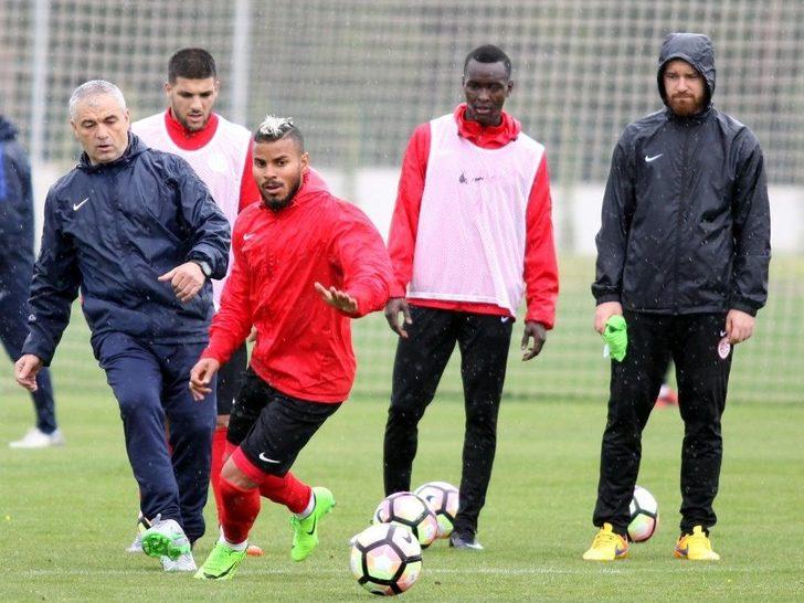 Antalyaspor’da Çalışmalar Sürüyor G3