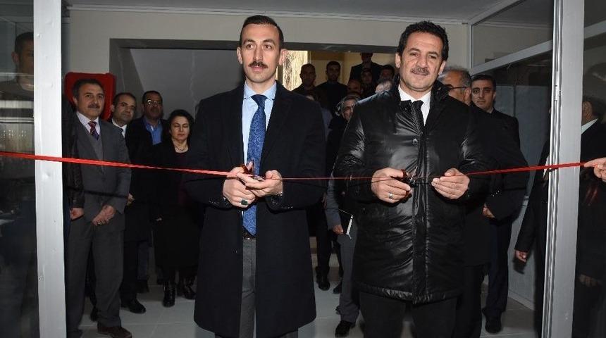 Edremit Belediyesi Ek Hizmet Binası A&ccedil;ıldı