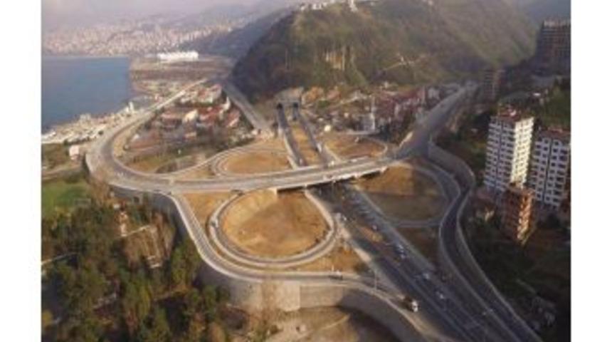 Akyazı T&uuml;nellerinin İsmi &ldquo;bordo-mavi&rdquo; Oldu