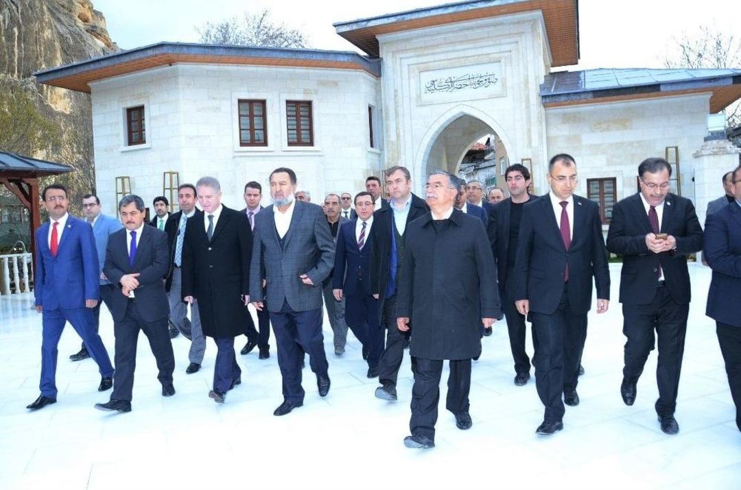 Milli Eğitim Bakanı Yılmaz Darende&rsquo;de