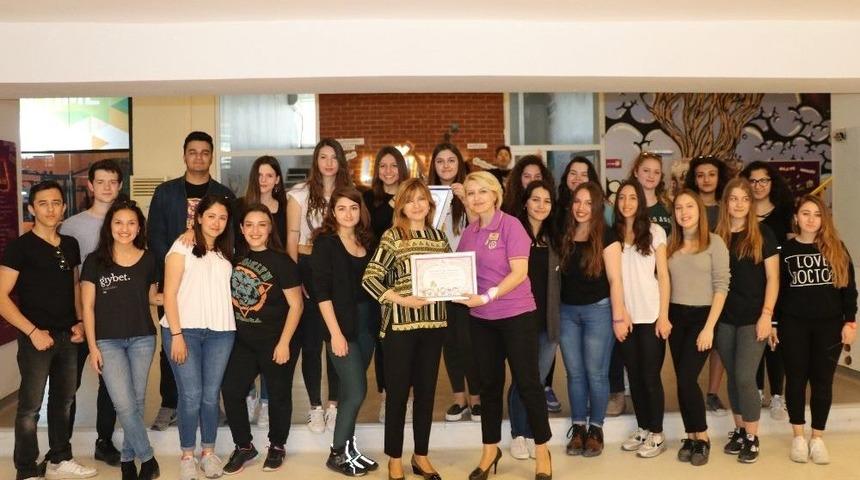 Uğurlu &Ouml;ğrenciler, Okullarına &rsquo;koruncuk Okulu&rsquo; Unvanını Getirtti