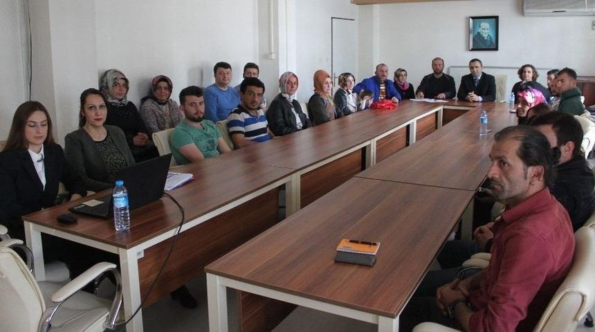 D&uuml;zceli &Ccedil;ift&ccedil;ilere S&uuml;t Hijyeni Eğitimi Verildi