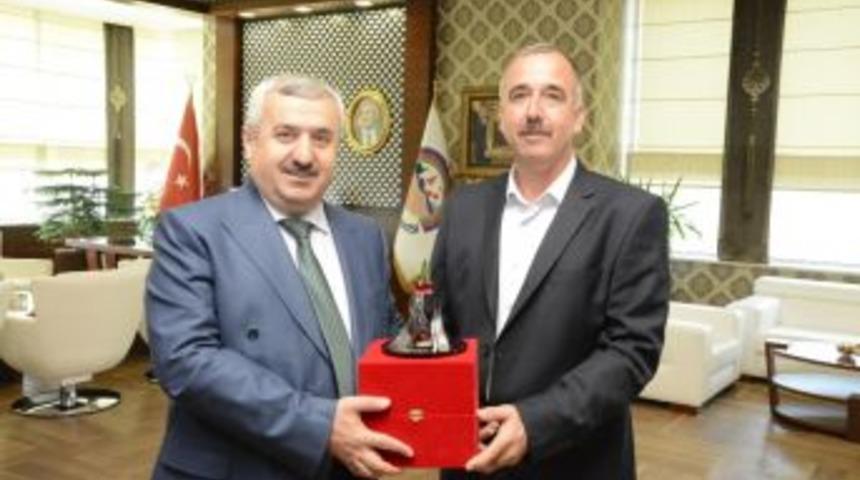 Emekli Personelden Başkan Baran&rsquo;a Veda Ziyareti