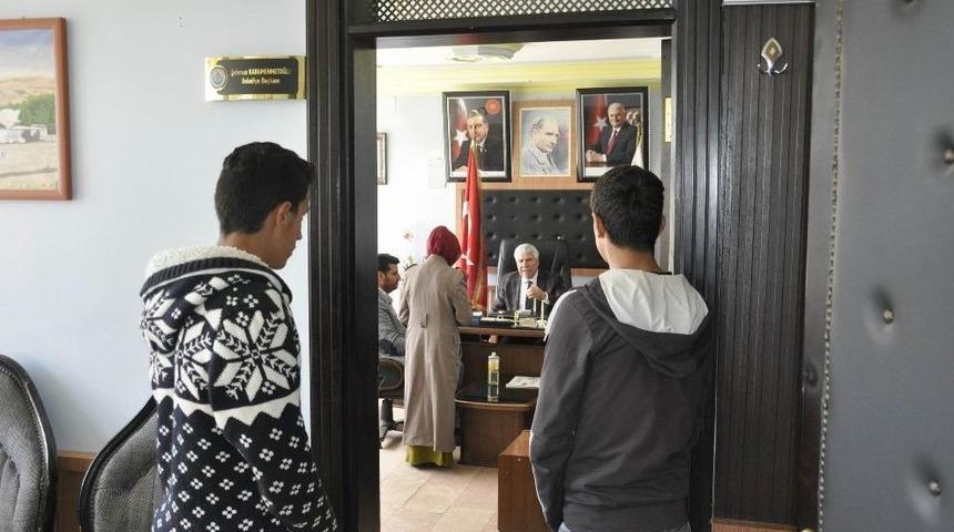 Belediye Başkanının Kapısı Her Daim A&ccedil;ık