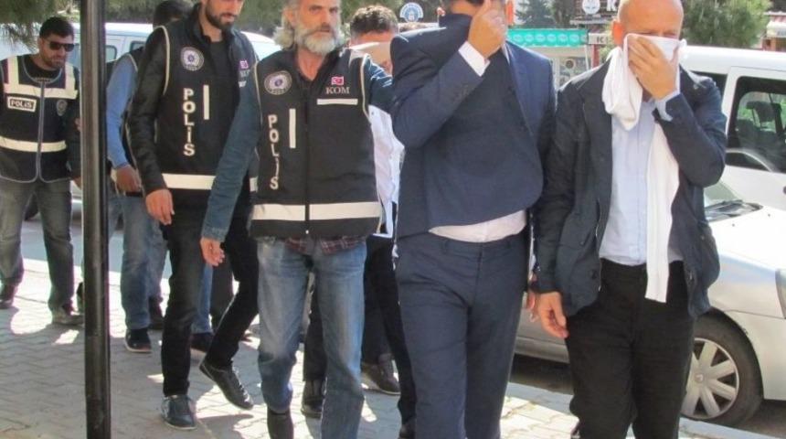 &Ccedil;eşme&rsquo;de 5 Fet&ouml;&rsquo;c&uuml; Daha Tutuklandı