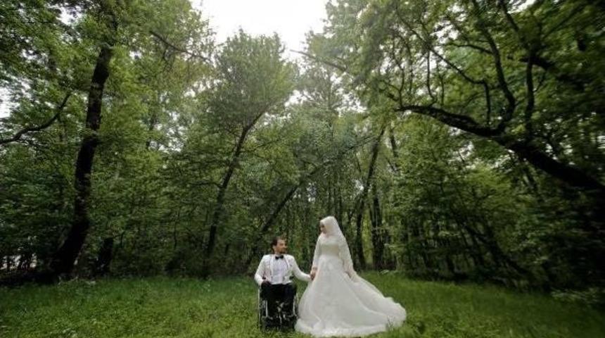 Gelinlik Ve Damatlık Giyememek I&ccedil;lerinde Ukde Kalmıştı