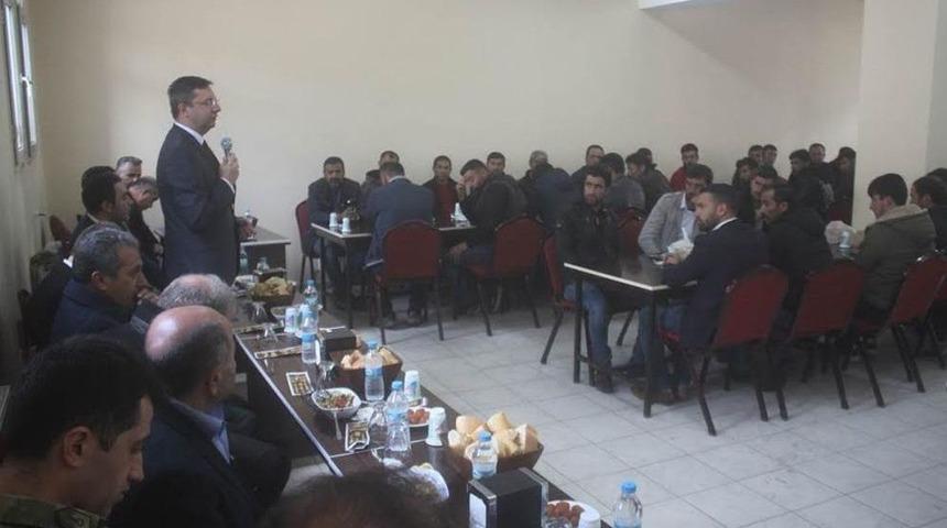 Kaymakam &Ouml;zderin Korucularla Yemekte Bir Araya Geldi