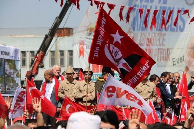 Başbakan Yıldırım: "yolları B&ouml;leriz, T&uuml;rkiye&rsquo;yi B&ouml;ld&uuml;rtmeyiz" 2