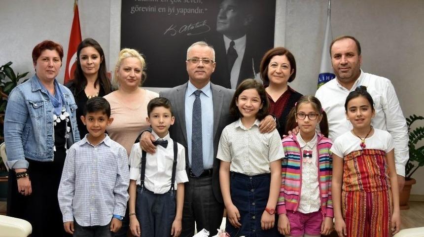 Minik Piyanistlerden Başkan Kayda&rsquo;ya Konser Daveti