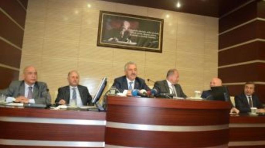 Ilıcalı&rsquo;nın Tramvay Projesine Bakan Arslan&rsquo;dan Destek