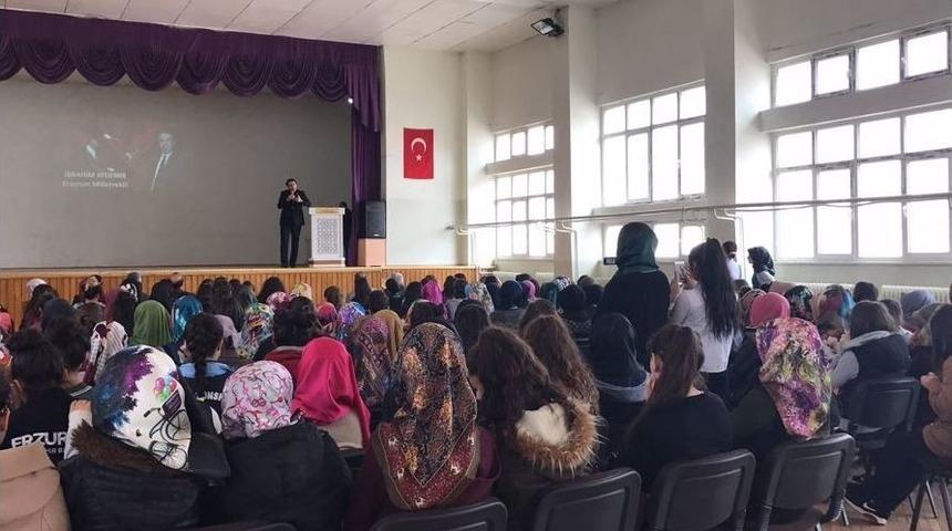 Aydemir Gen&ccedil;lere Seslendi