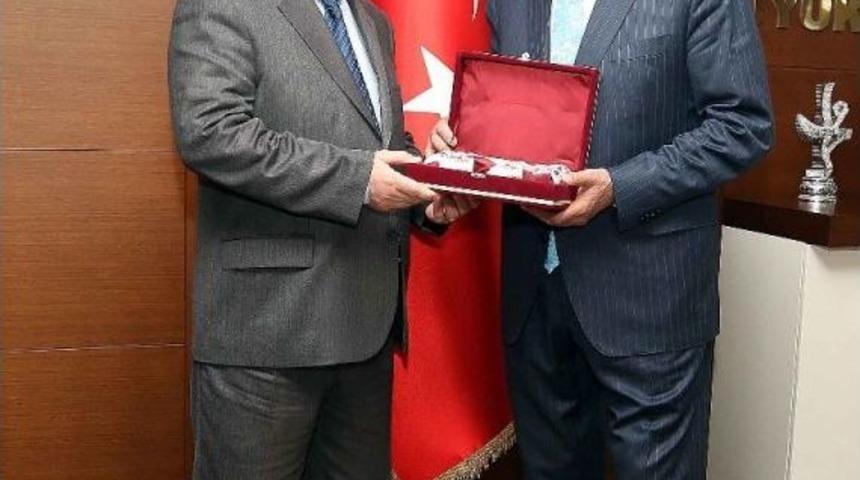 Kaymakam Arslan, Başkan Karaosmanoğlu&rsquo;na Veda Etti