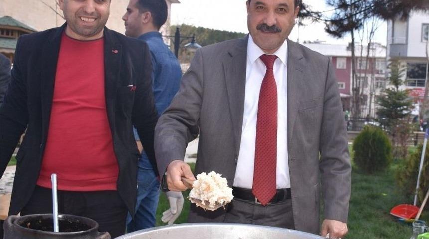 Gen&ccedil;&rsquo;te &Ouml;ğrenciler Yararına Kermes