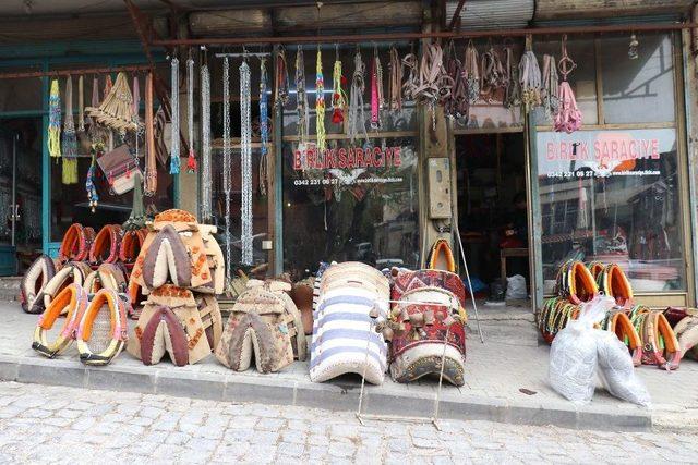 (özel Haber) Bir Dönemlerin Gözde Mesleği Hamut, Teknolojiye Yenik Düştü