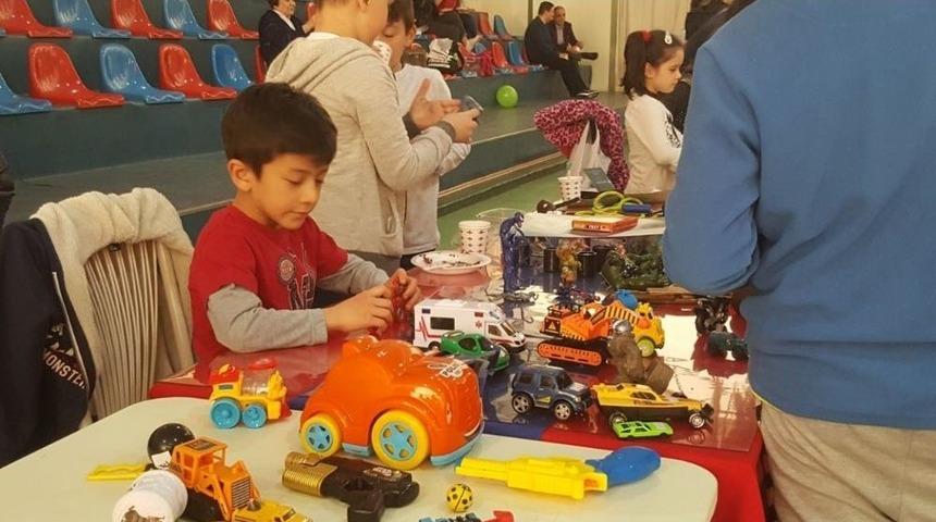 Ted &Ouml;ğrencilerinden &ldquo;eski Oyuncaklarımı Satıyorum Projesi&rdquo;
