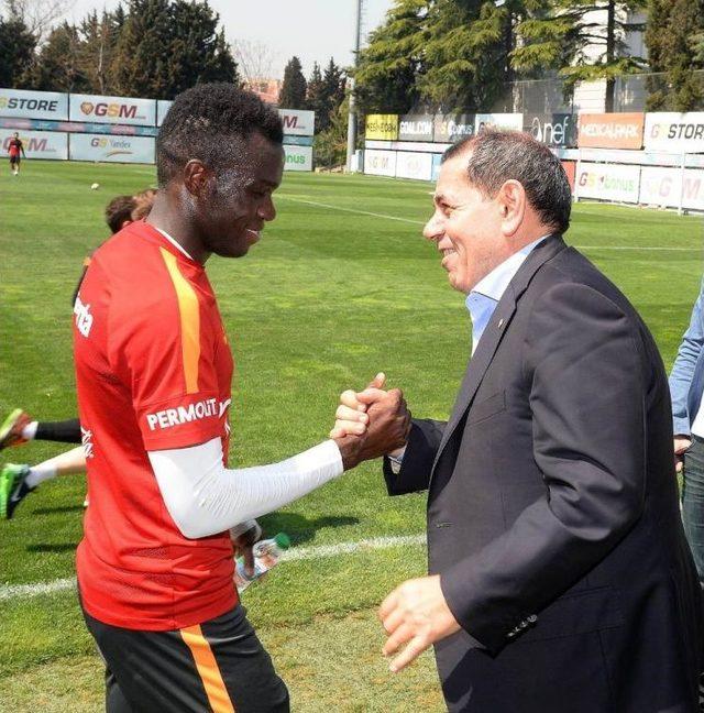 Galatasaray’da Derbi Hazırlıkları Sürüyor