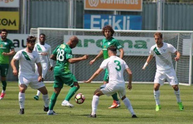 Bursaspor U21 Takımı Ile Hazırlık Maçı Yaptı