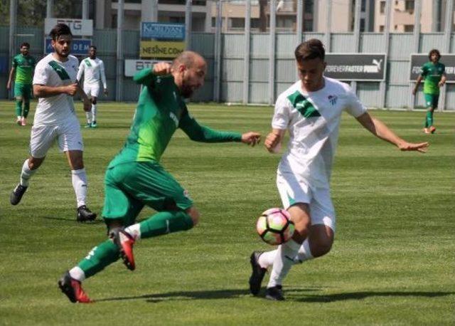 Bursaspor U21 Takımı Ile Hazırlık Maçı Yaptı