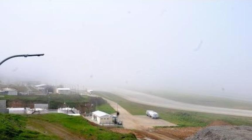 Trabzon&rsquo;Da U&ccedil;uşlara Sis Engeli