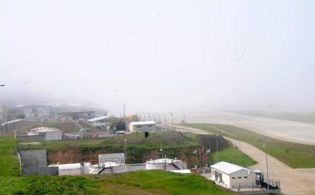 Trabzon&rsquo;Da U&ccedil;uşlara Sis Engeli 1