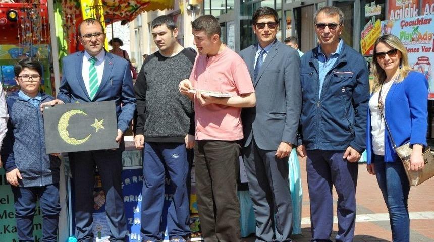Edirne&rsquo;de Otizm Farkındalık Sergisi A&ccedil;ıldı