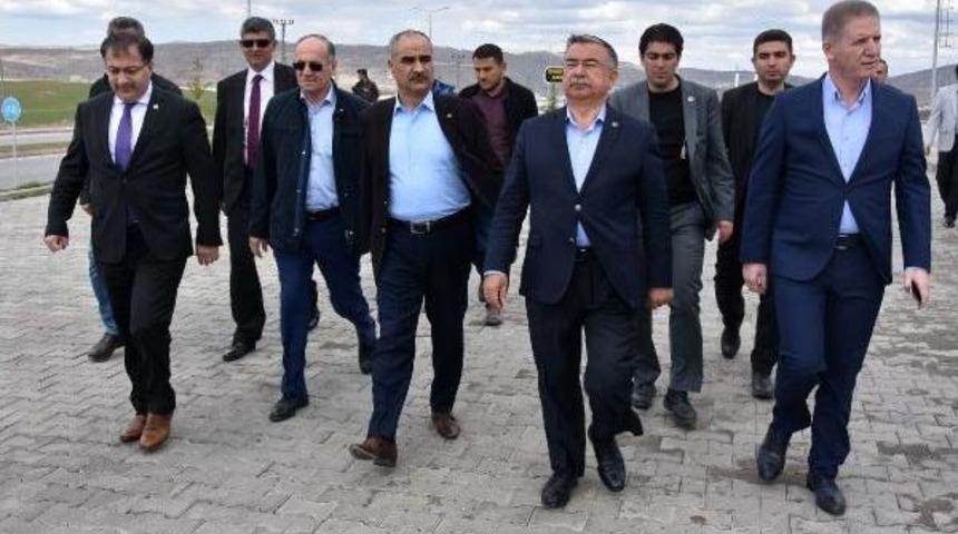Bakan Yılmaz: 2050'de Fransa'nın &Ouml;n&uuml;ne Ge&ccedil;iyoruz