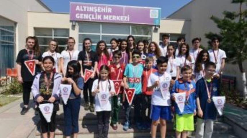 Squash Şampiyonası&rsquo;nda &Ouml;d&uuml;ller Sahiplerini Buldu